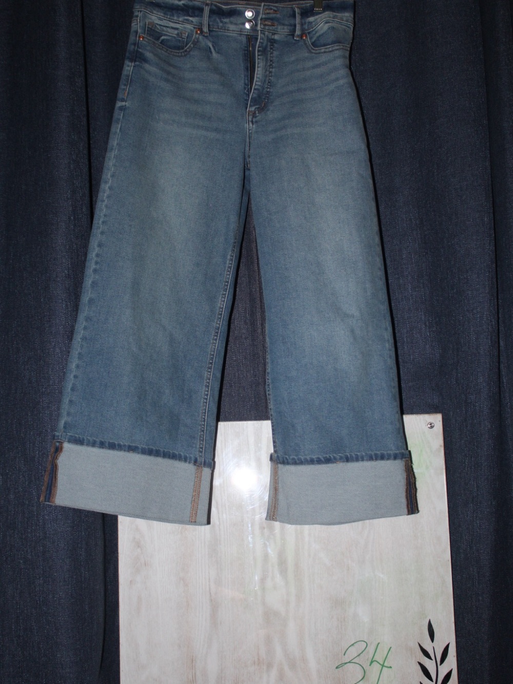 Avery Medium Blue Wide-Leg Jeans with Turned Cuffs
